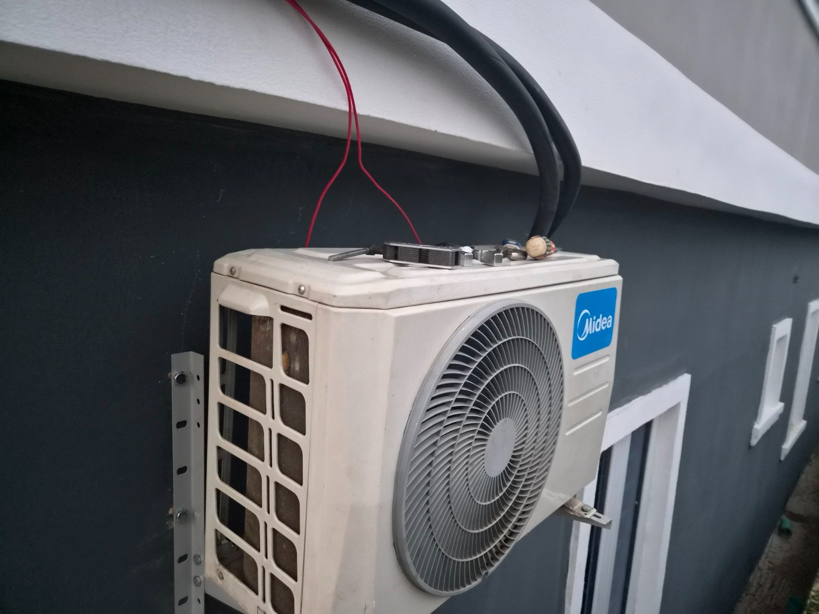 AC outdoor unit installation Ikorodu